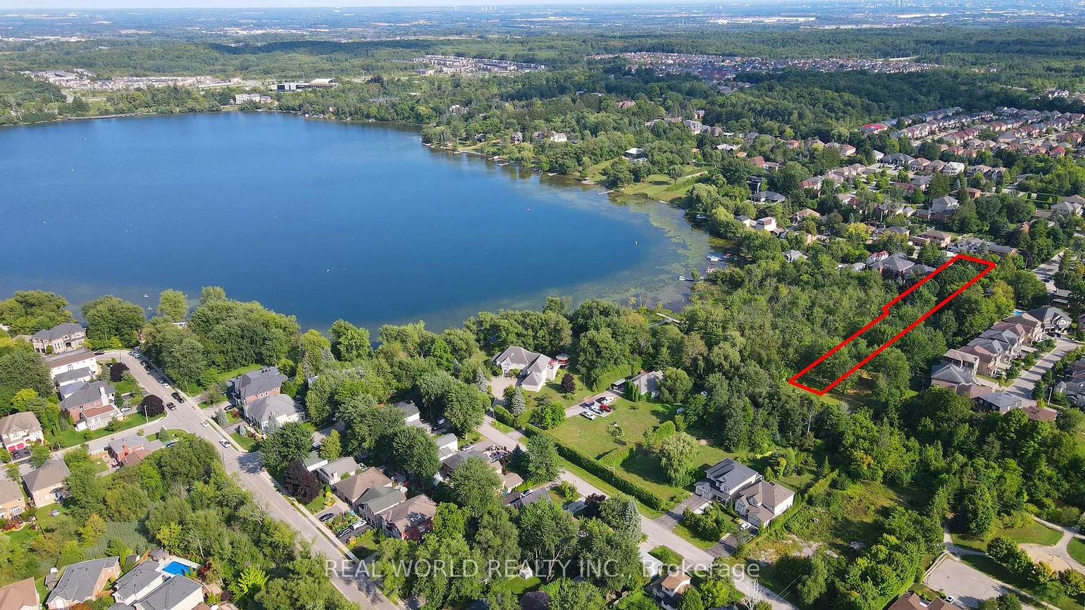246, Douglas, Oak Ridges Lake Wilcox, Richmond Hill