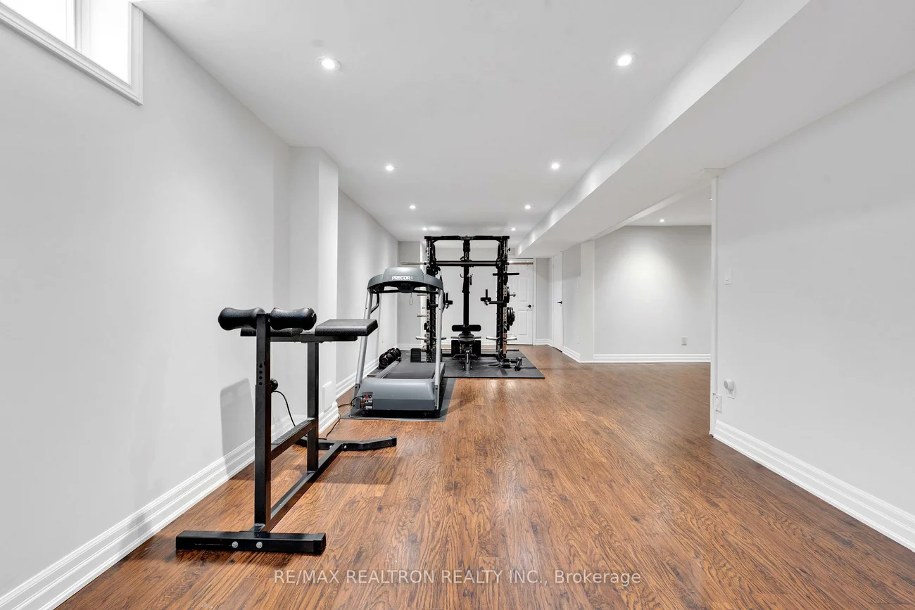 26, Cowles, Mill Pond, Richmond Hill