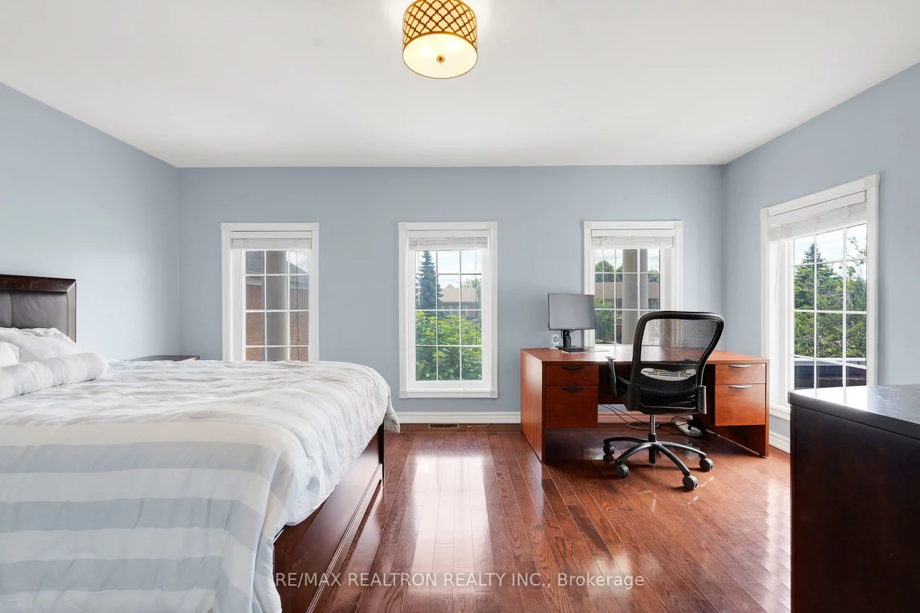 26, Cowles, Mill Pond, Richmond Hill