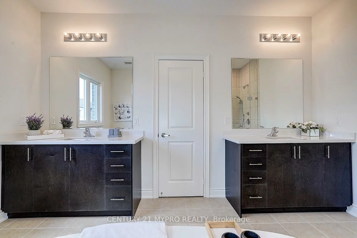 24, Current, Rural Richmond Hill, Richmond Hill