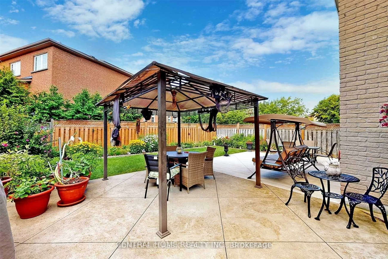 8, Raintree, Oak Ridges, Richmond Hill