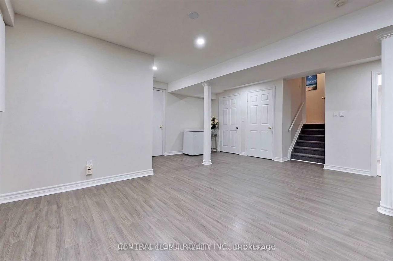 8, Raintree, Oak Ridges, Richmond Hill