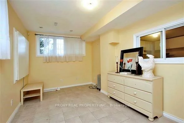 193, Selwyn, Jefferson, Richmond Hill