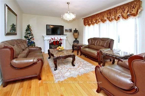 193, Selwyn, Jefferson, Richmond Hill