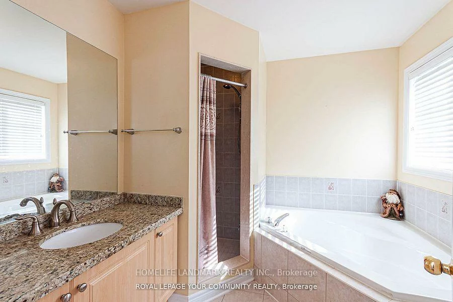 111, Deerwood, Oak Ridges, Richmond Hill