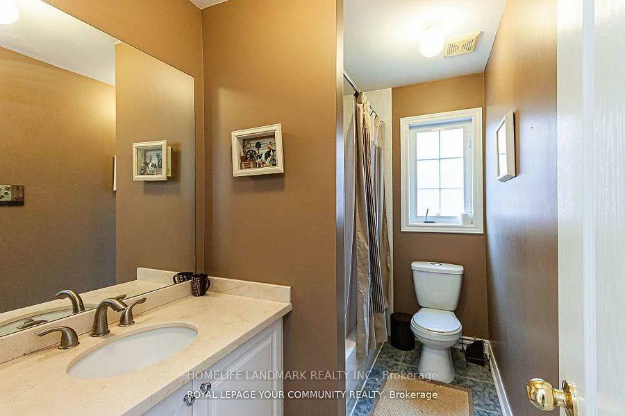 111, Deerwood, Oak Ridges, Richmond Hill