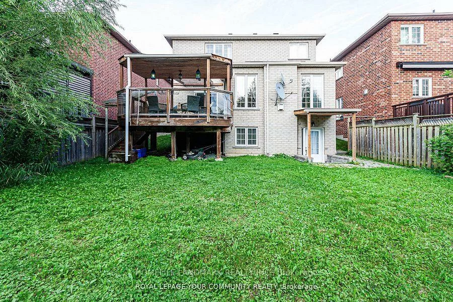 111, Deerwood, Oak Ridges, Richmond Hill