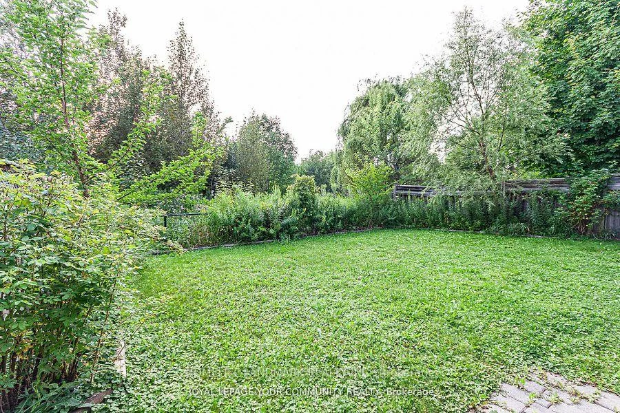 111, Deerwood, Oak Ridges, Richmond Hill