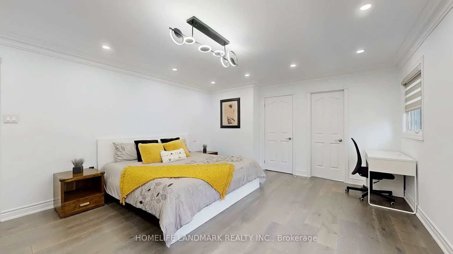 16, Crescentview, Bayview Hill, Richmond Hill