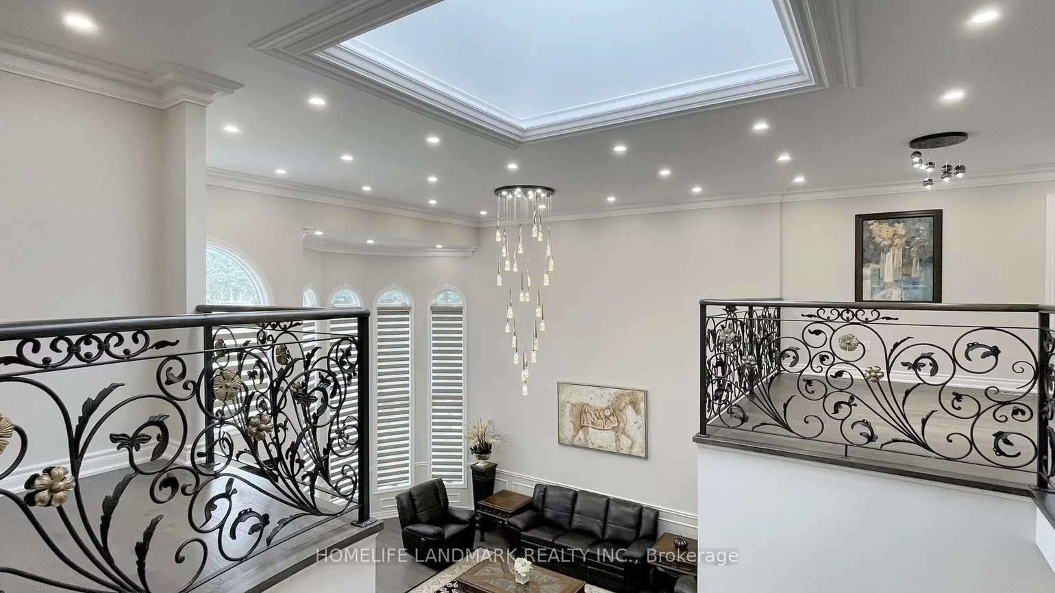 16, Crescentview, Bayview Hill, Richmond Hill