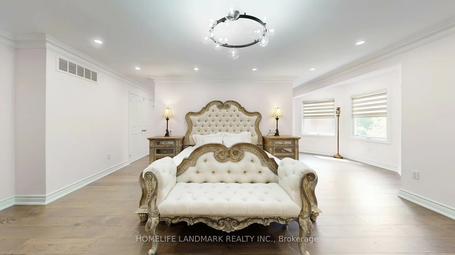 16, Crescentview, Bayview Hill, Richmond Hill