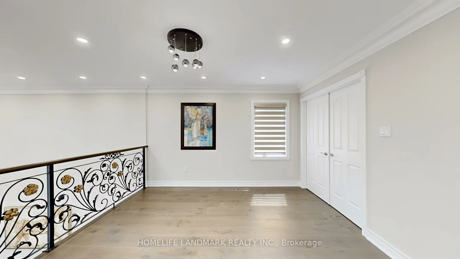 16, Crescentview, Bayview Hill, Richmond Hill