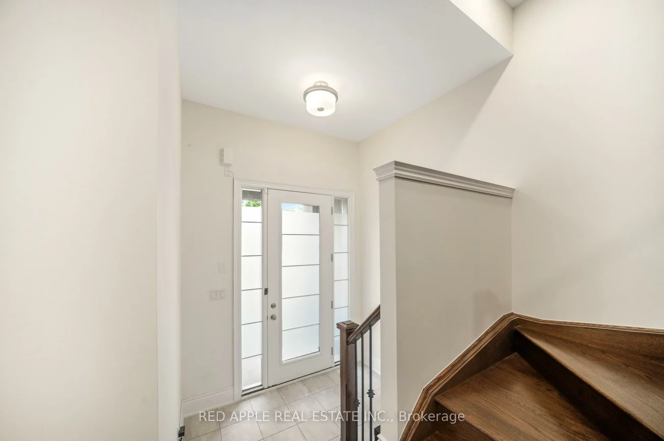 9392, Bayview, Observatory, Richmond Hill