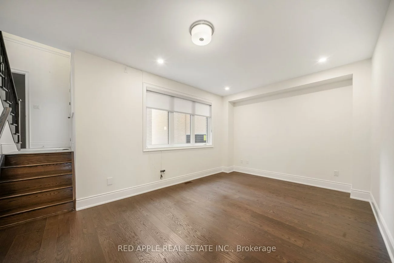 9392, Bayview, Observatory, Richmond Hill