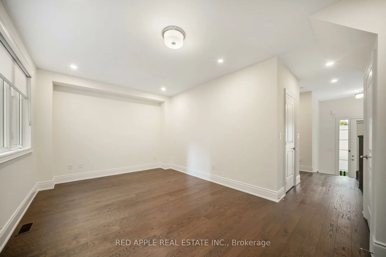 9392, Bayview, Observatory, Richmond Hill