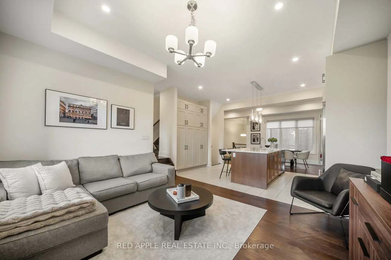 9392, Bayview, Observatory, Richmond Hill