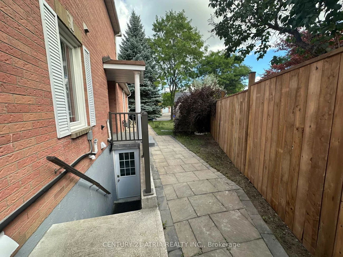 60, Steepleview, North Richvale, Richmond Hill