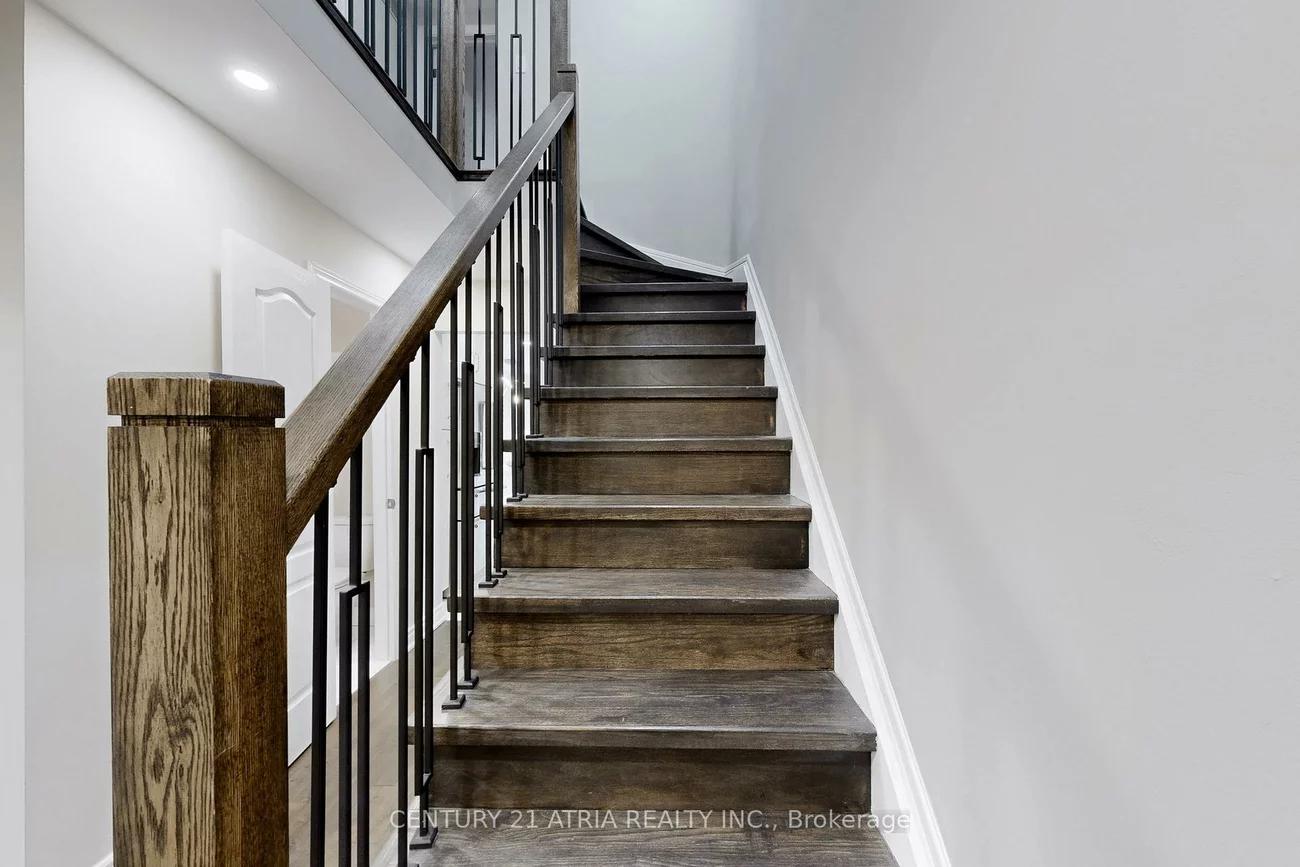 60, Steepleview, North Richvale, Richmond Hill