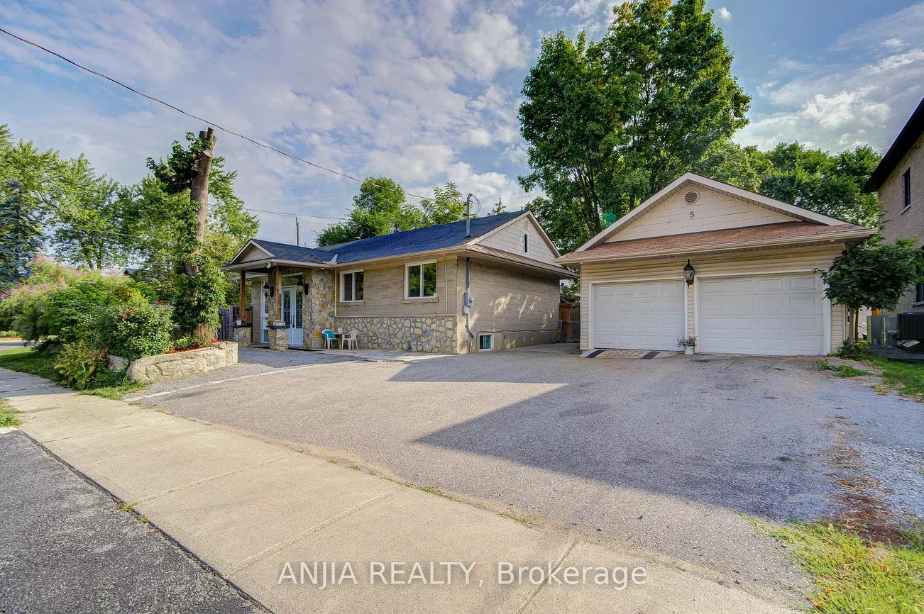 5, Beaverton, Crosby, Richmond Hill