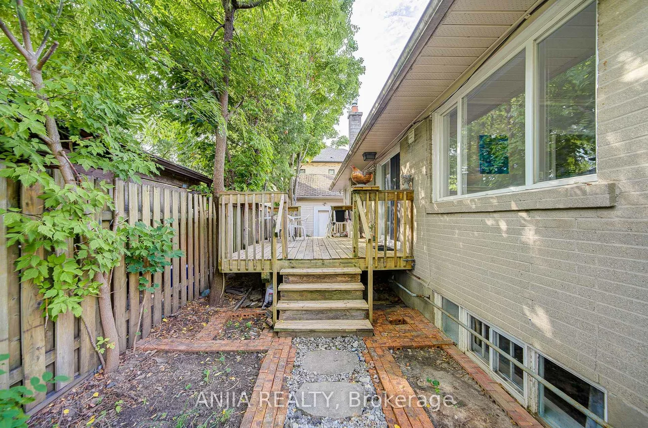 5, Beaverton, Crosby, Richmond Hill