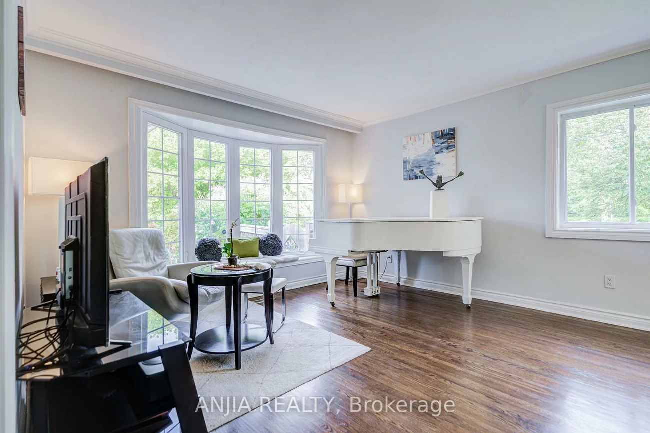 5, Beaverton, Crosby, Richmond Hill
