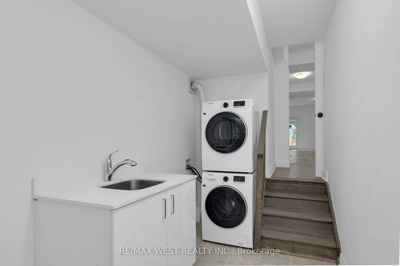 29, Direzze, Mill Pond, Richmond Hill