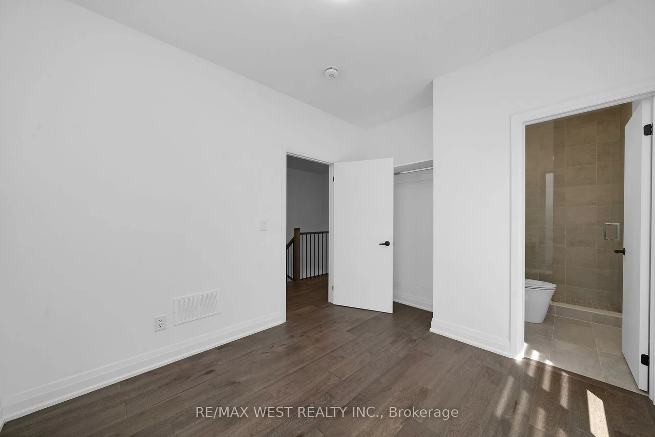 29, Direzze, Mill Pond, Richmond Hill