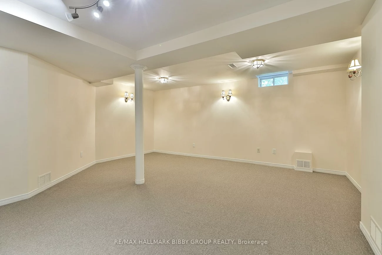 26, Lark, Devonsleigh, Richmond Hill