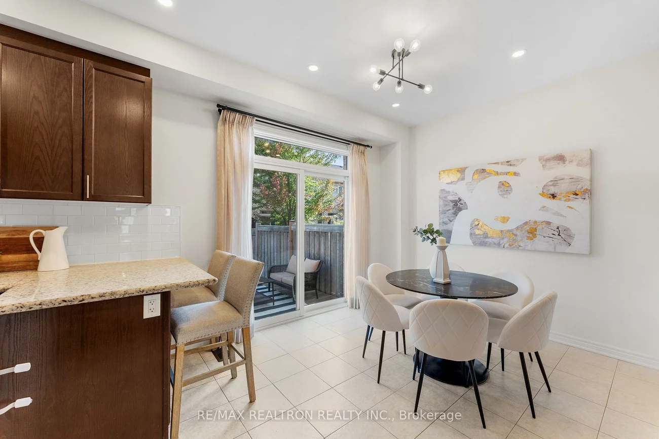 62, Betony, Oak Ridges, Richmond Hill