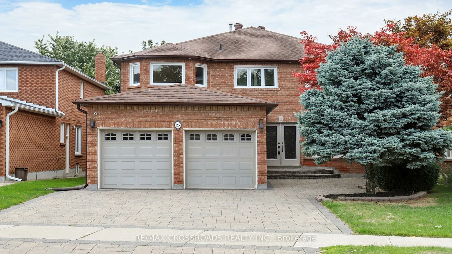 25, Strathearn, Doncrest, Richmond Hill