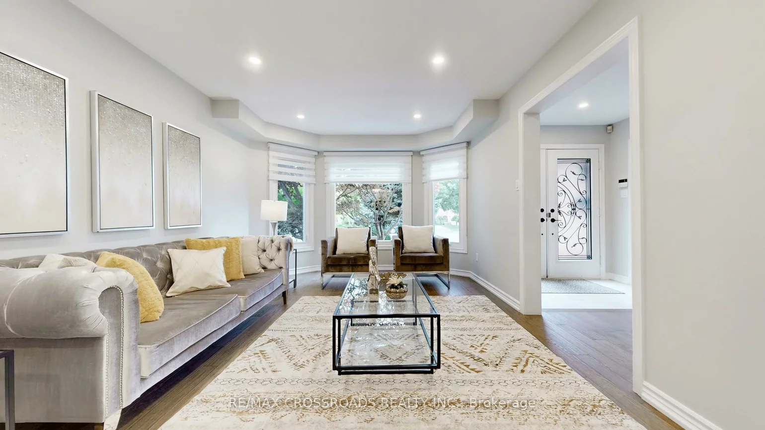 25, Strathearn, Doncrest, Richmond Hill