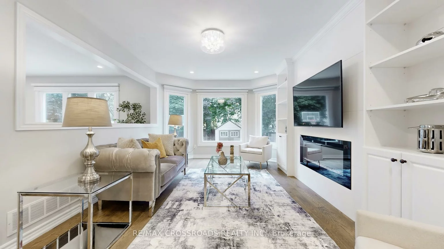 25, Strathearn, Doncrest, Richmond Hill