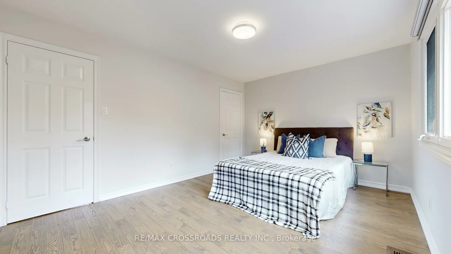 25, Strathearn, Doncrest, Richmond Hill