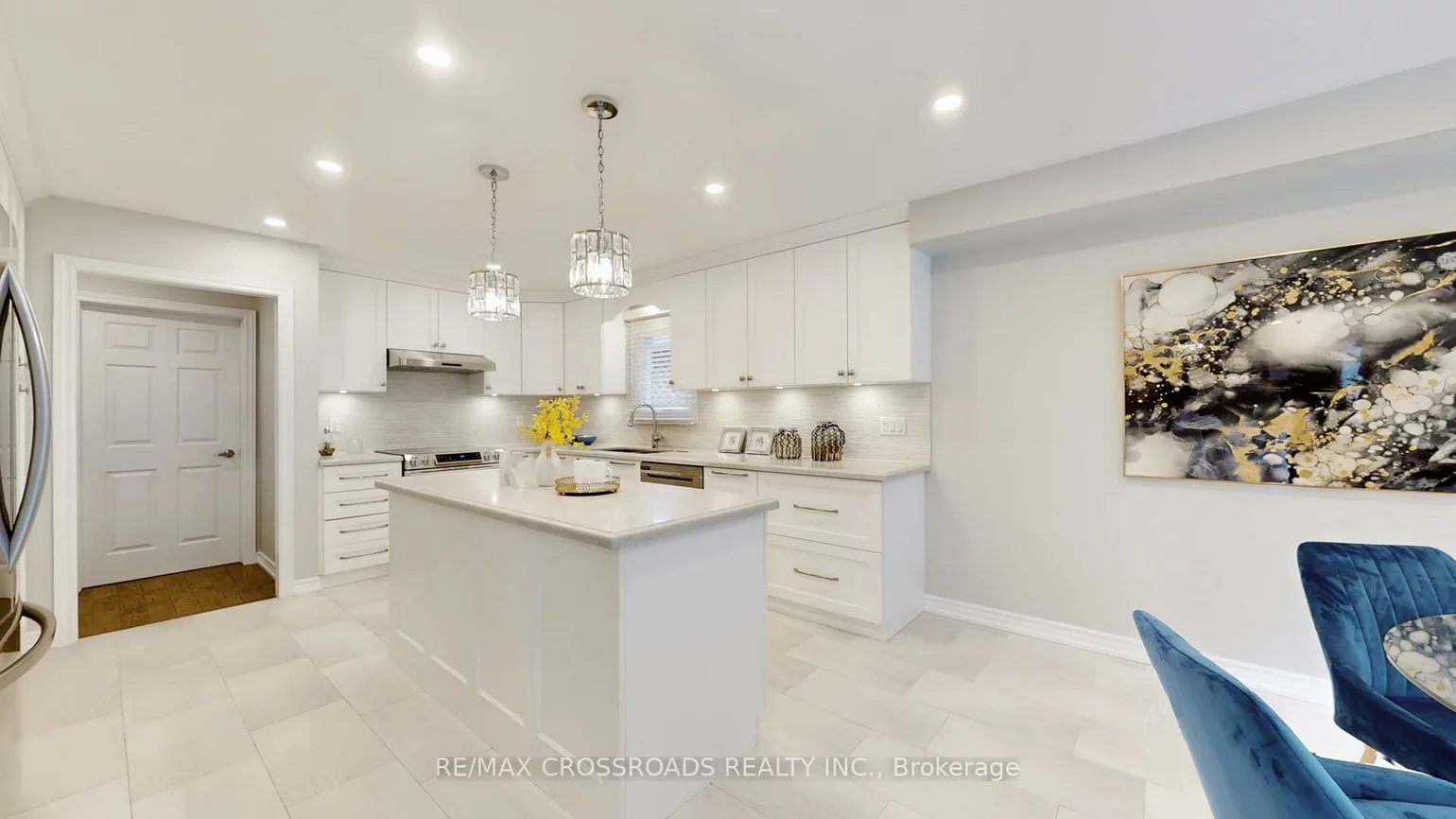 25, Strathearn, Doncrest, Richmond Hill