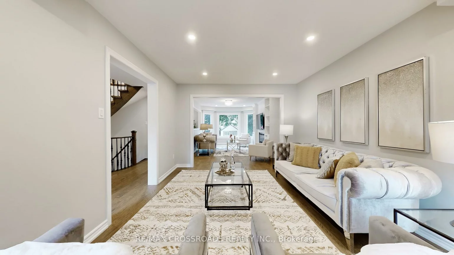 25, Strathearn, Doncrest, Richmond Hill