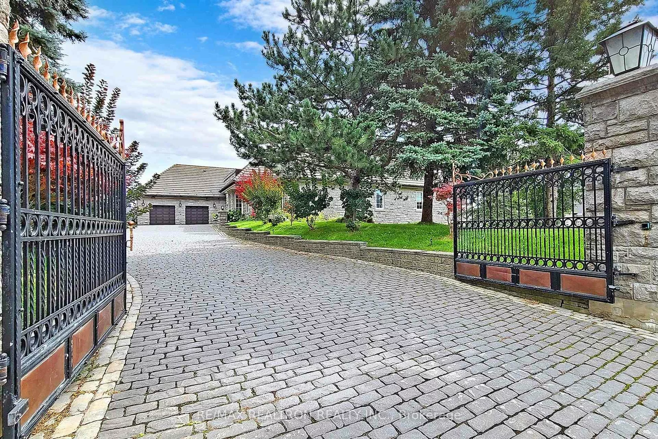 16, Finesse, Oak Ridges Lake Wilcox, Richmond Hill