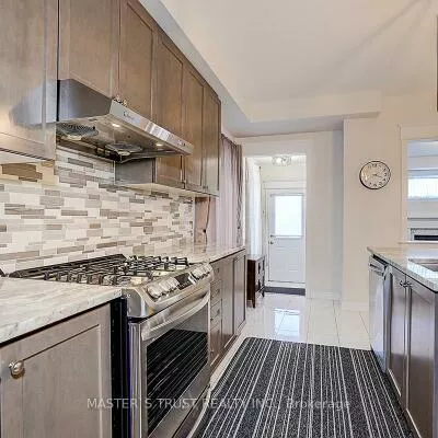 242, Paradelle, Oak Ridges Lake Wilcox, Richmond Hill