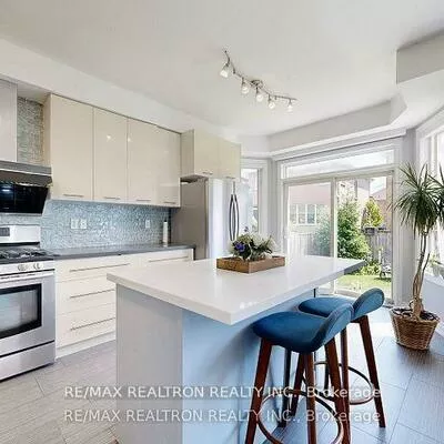 34, Hubner, Oak Ridges, Richmond Hill