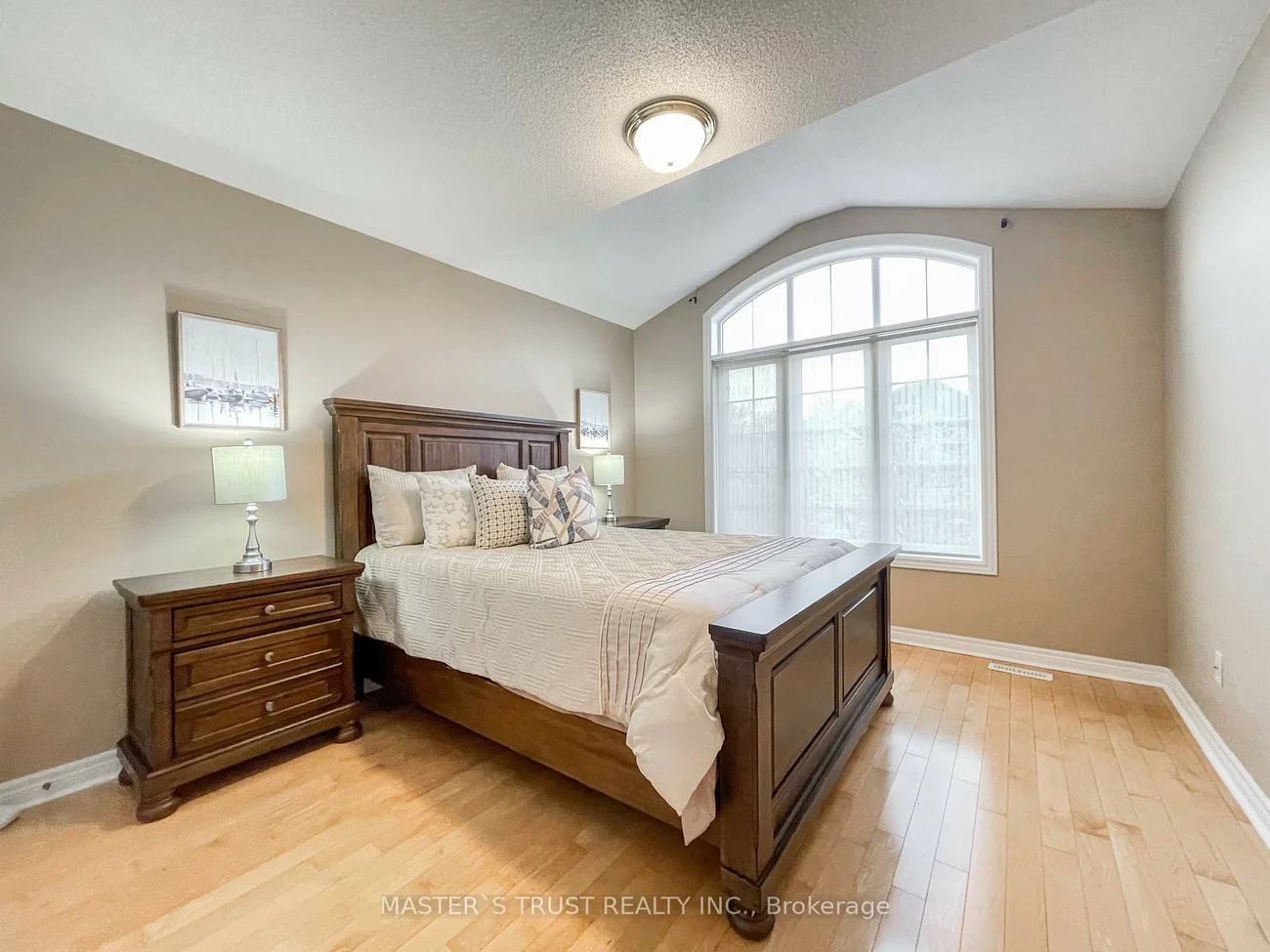 70, Brass, Jefferson, Richmond Hill