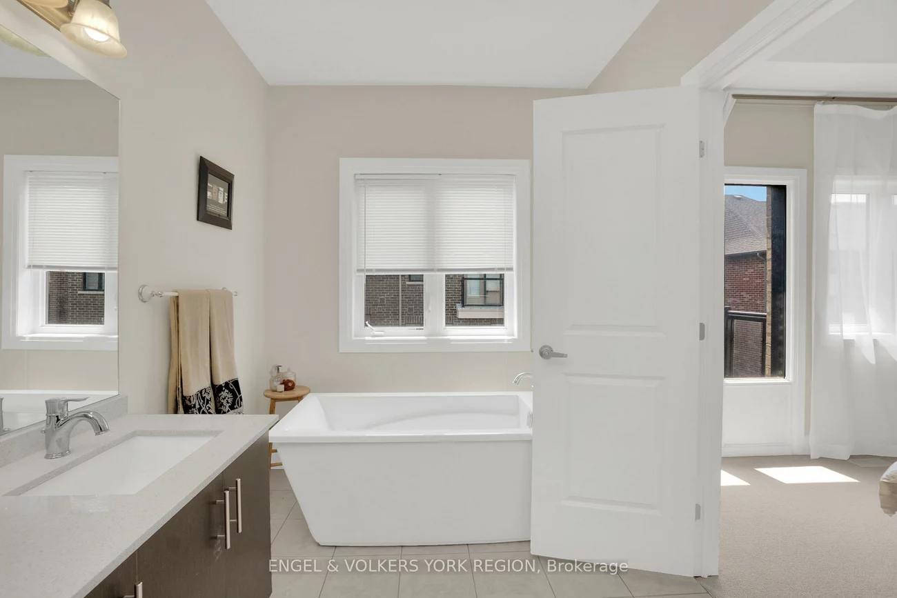 29, Nardini, South Richvale, Richmond Hill