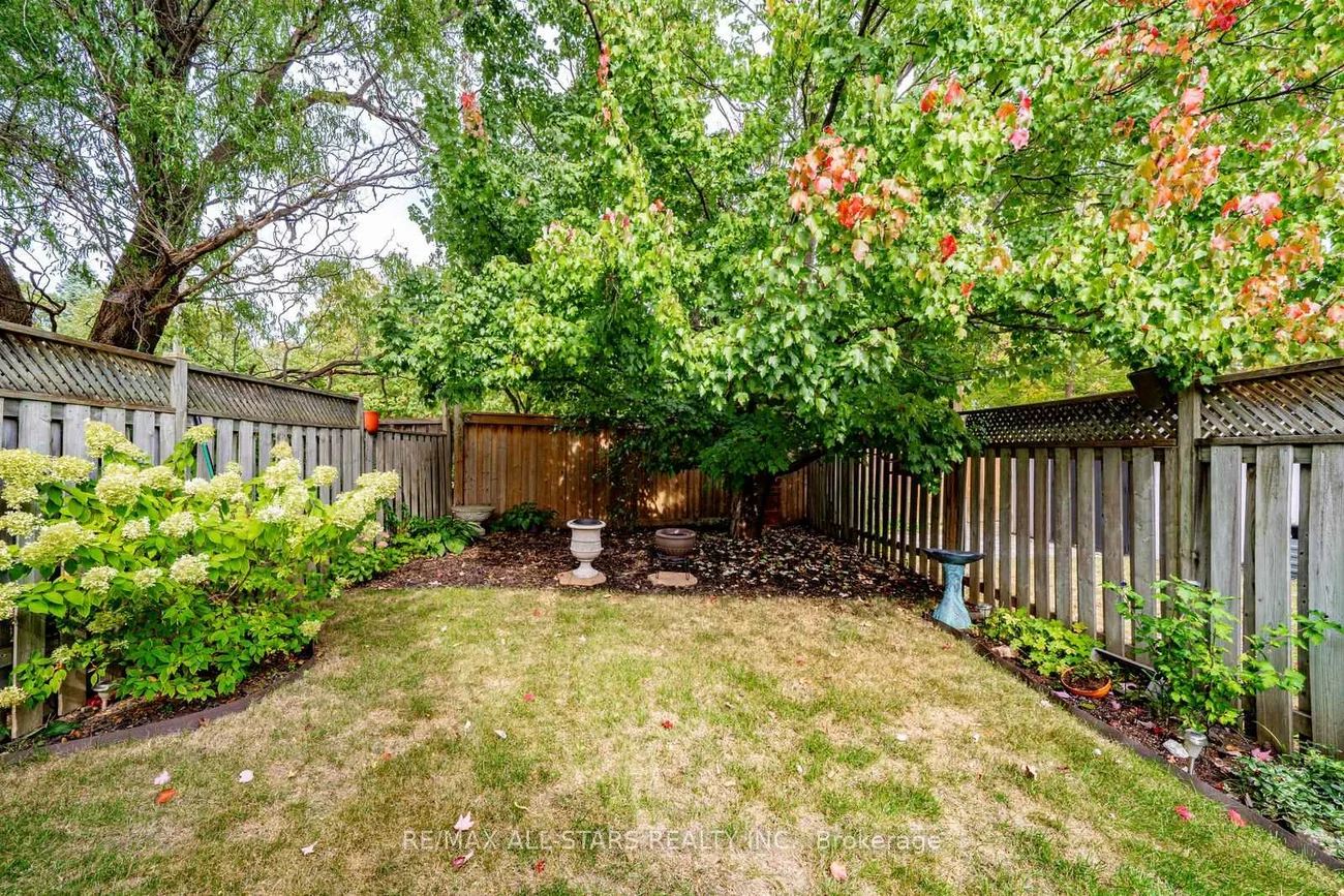 9, Steepleview, North Richvale, Richmond Hill
