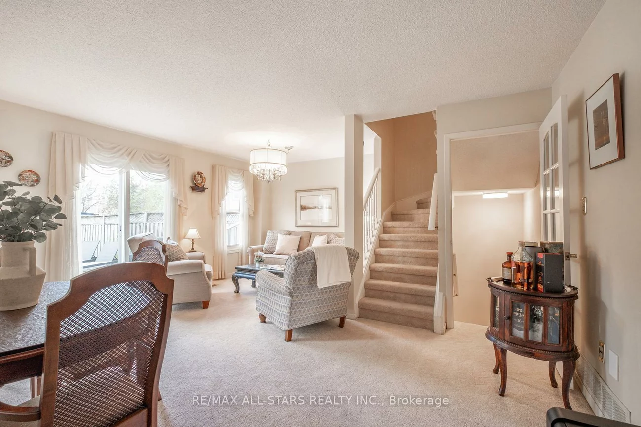9, Steepleview, North Richvale, Richmond Hill
