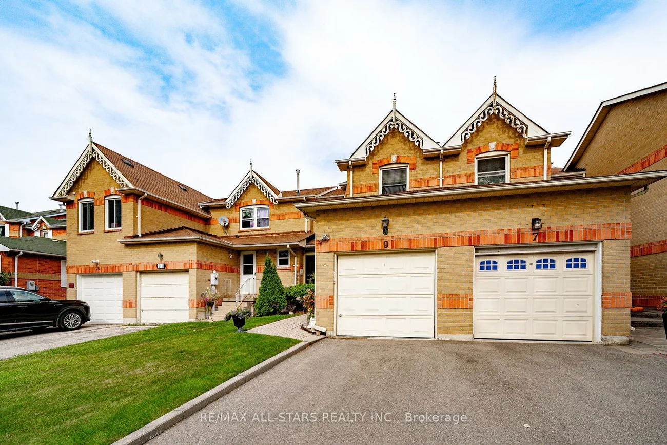 9, Steepleview, North Richvale, Richmond Hill