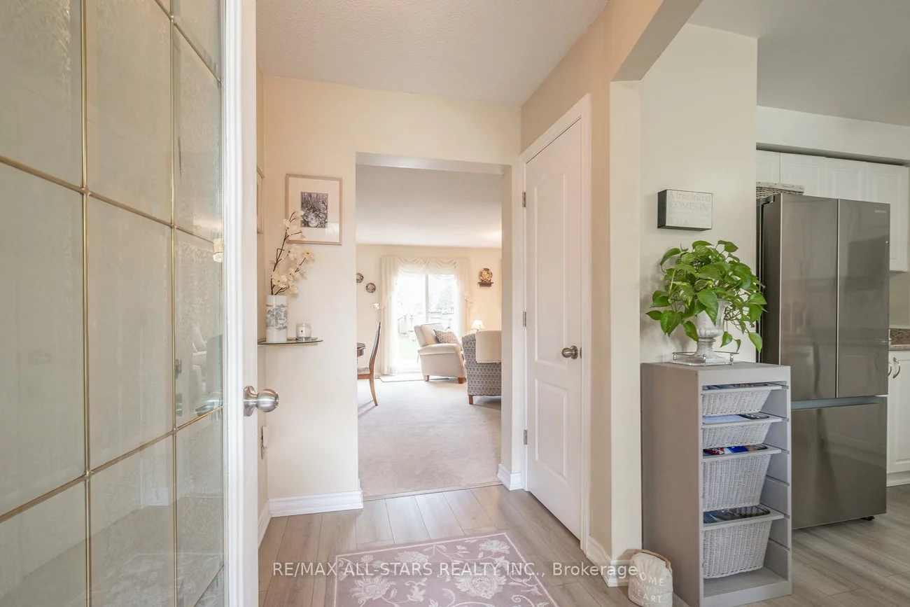 9, Steepleview, North Richvale, Richmond Hill