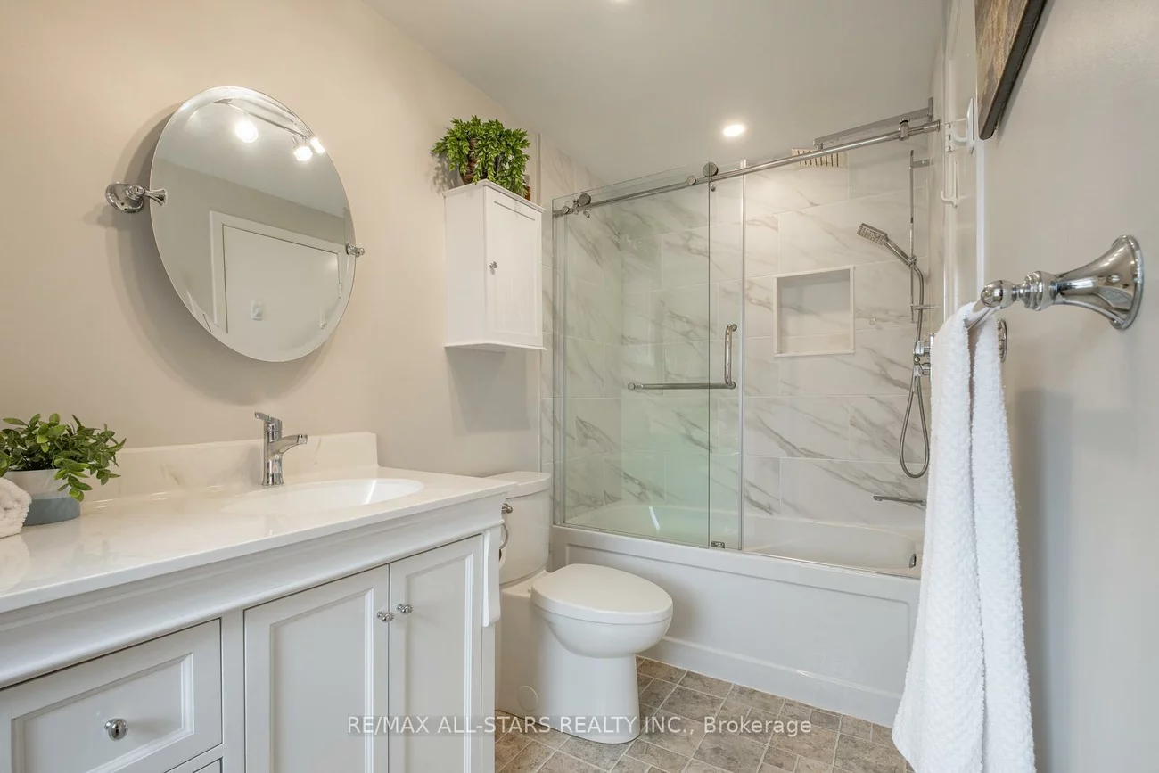 9, Steepleview, North Richvale, Richmond Hill
