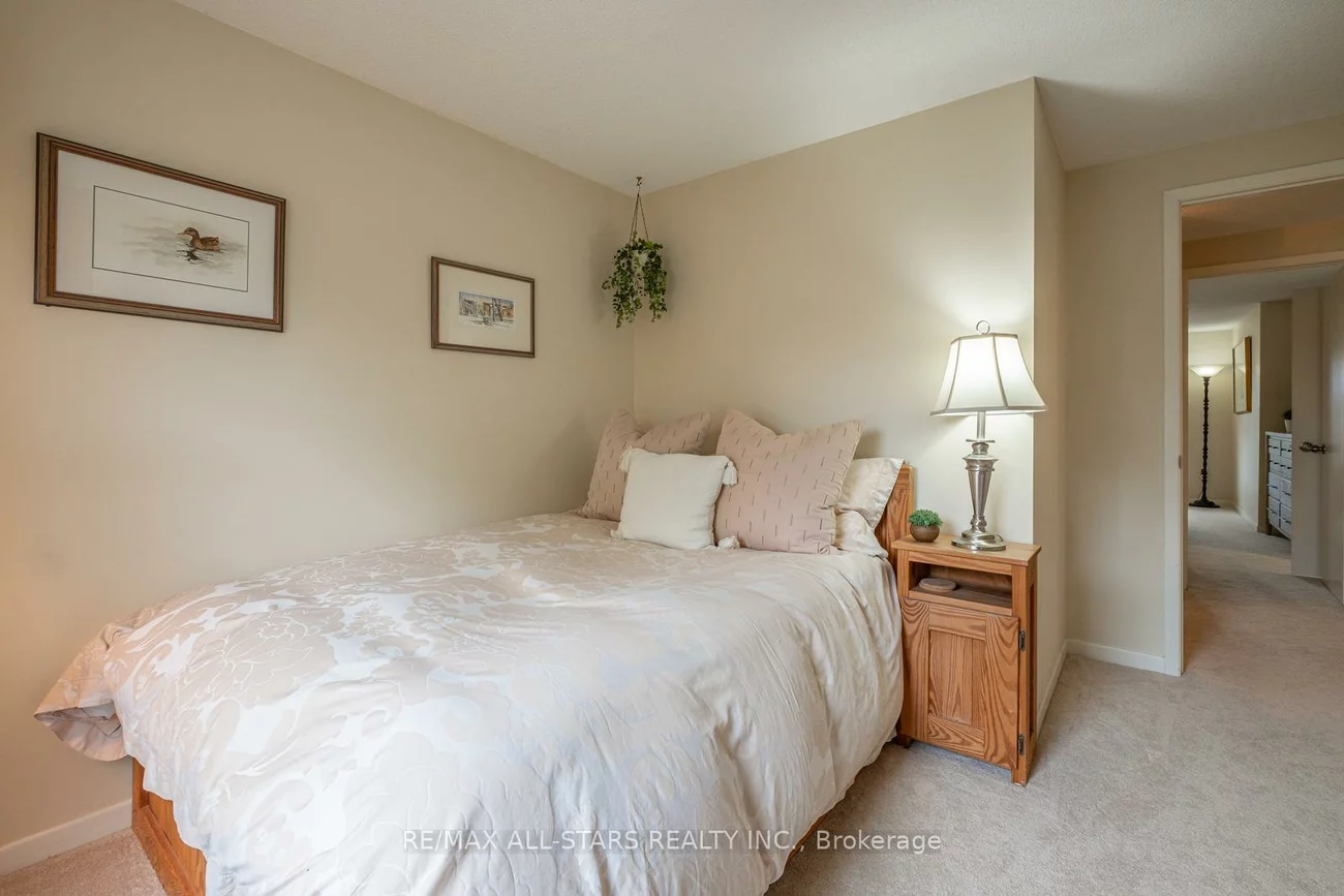 9, Steepleview, North Richvale, Richmond Hill