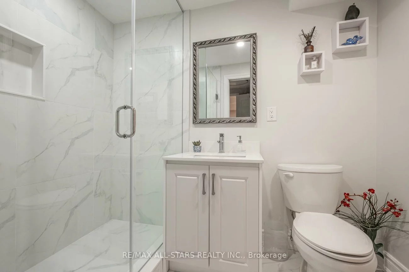 9, Steepleview, North Richvale, Richmond Hill