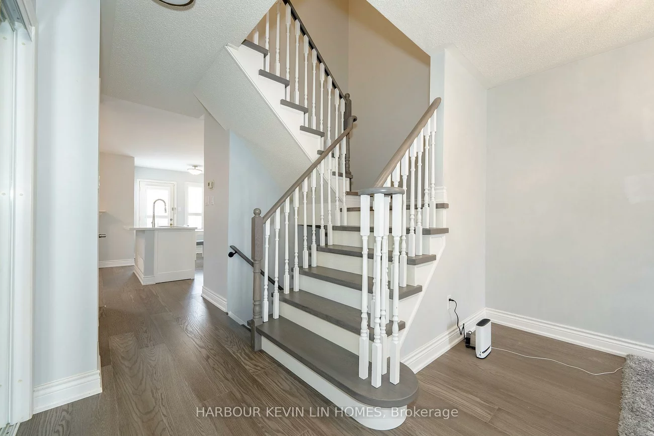 84, Grasslands, Langstaff, Richmond Hill