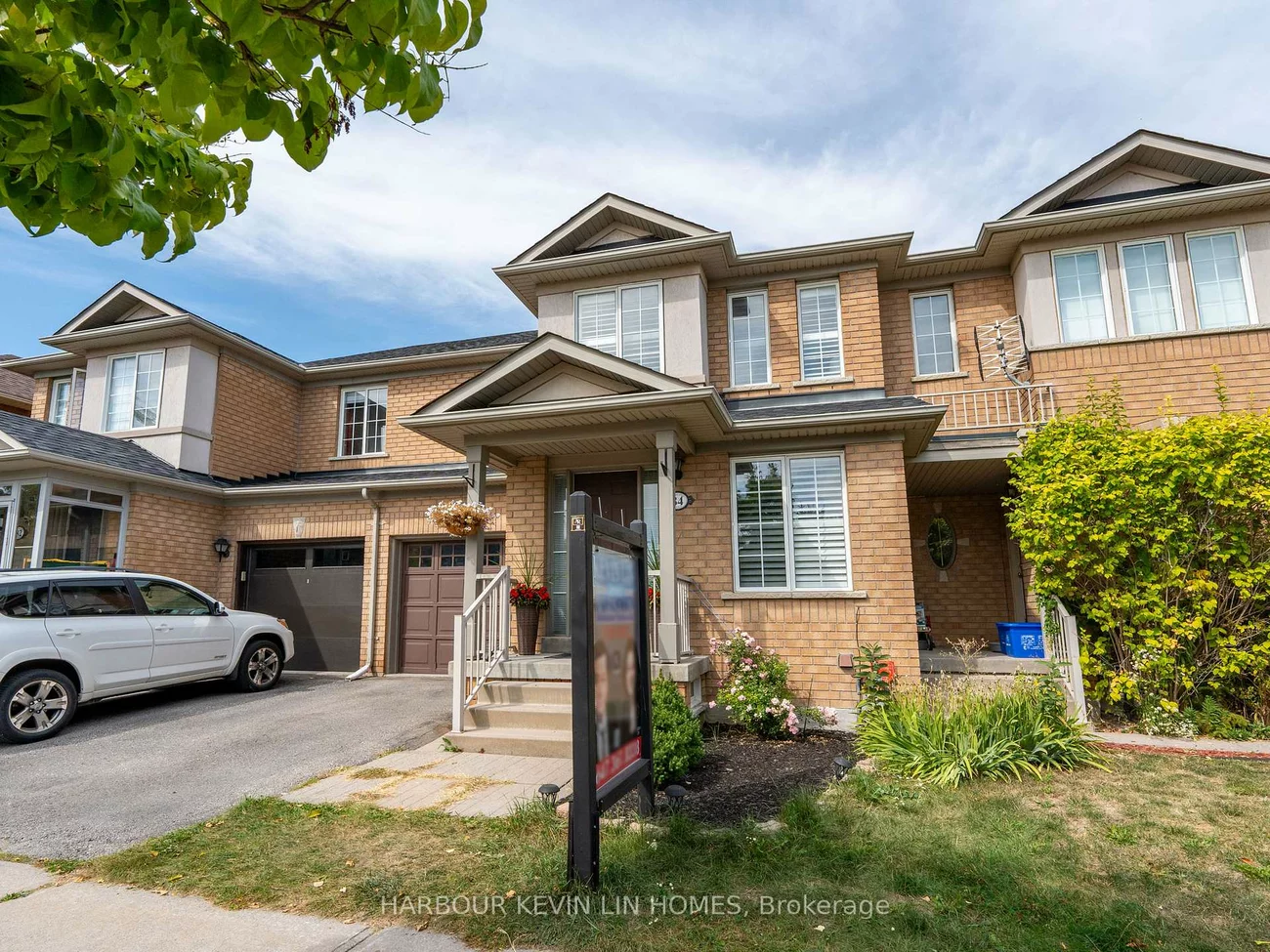 84, Grasslands, Langstaff, Richmond Hill