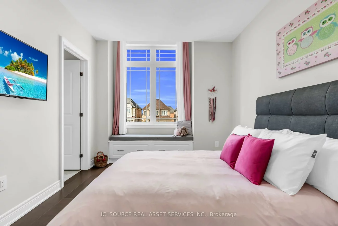 79, Menotti, Oak Ridges, Richmond Hill